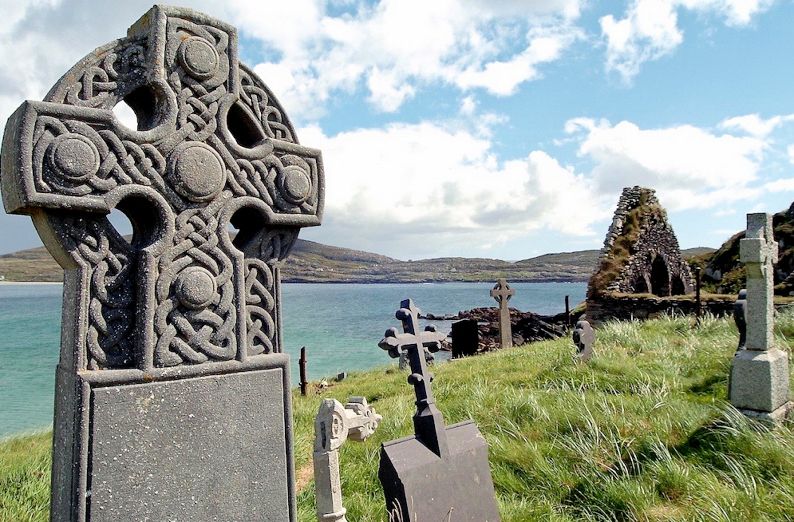 Short article about Modern Irish History